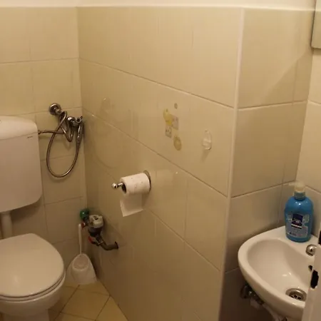 Apartment Cengic Vila