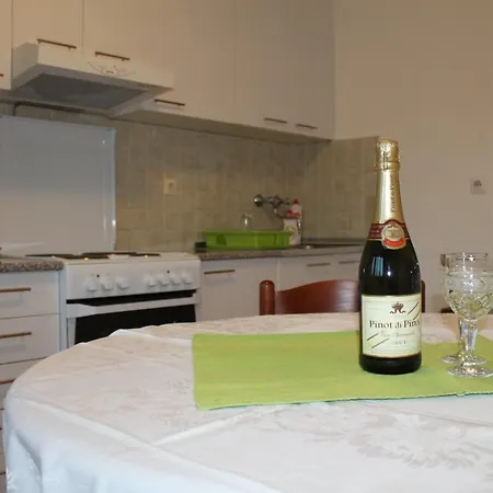 Cengic Vila Apartment