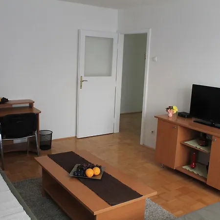 Cengic Vila Apartment *